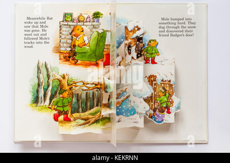 Pop up book installation hi-res stock photography and images - Alamy