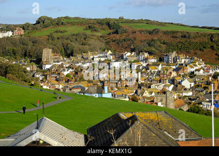 View from West Hill Hastings over the Old Town, nestling in the valley, to East Hill Stock Photo