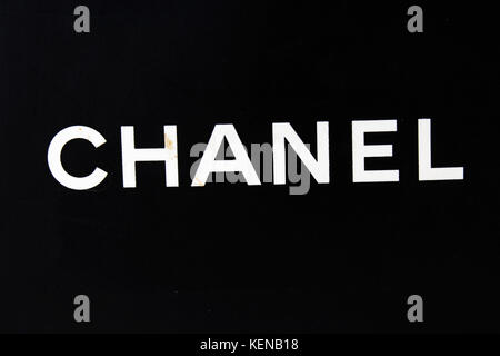 Chanel logo on a wall – Stock Editorial Photo © ricochet69 #121106734