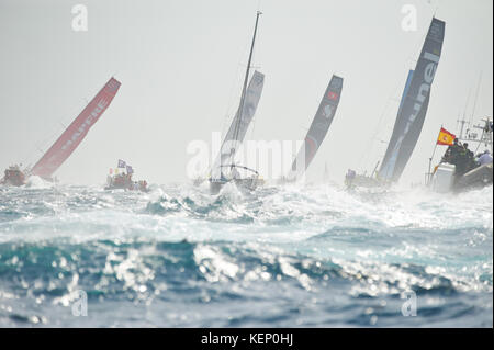 Alicante, Spain. 22 October, 2017. Volvo Ocean Race Leg 1 Alicante to Lisbon, (L-R) Mapfre Team captained by Xabi Fernandez, Clean Seas turn the tide on plastic Team captained by Dee Caffari, Sun Hung Kai Scallywag Team captained by David Witt, Team Brunel captained by Bouwe Bekking in action during the Start of Leg 1 Credit: Pablo Freuku/Alamy Live News Stock Photo