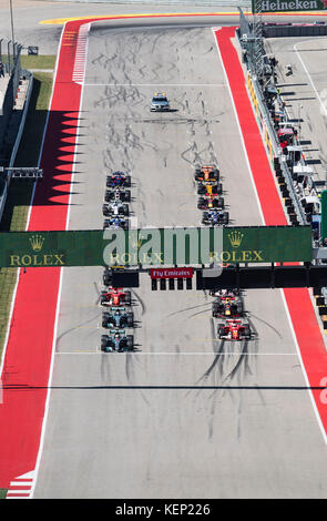 Austin, Texas, USA. 22nd Oct, 2017. Starting grid at the United States Grand Prix, Circuit of The Americas in Austin, Texas. Mario Cantu/CSM/Alamy Live News/Alamy Live News Stock Photo