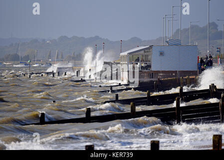 Storm Brian hit Southend seafront at Spring tide causing waves to crash over the seawalls Stock Photo