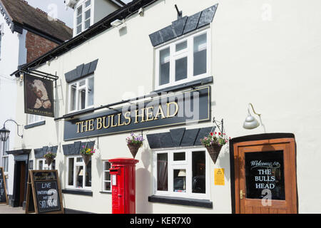 The Bull's Head Pub, High Street, Bidford-on-Avon, Warwickshire, England, United Kingdom Stock Photo