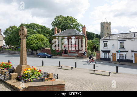 Market Square showing St Laurence Church, High Street, Bidford-on-Avon, Warwickshire, England, United Kingdom Stock Photo