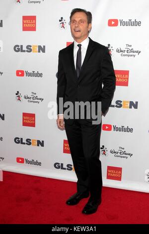 Tony Goldwyn at arrivals for 2017 GLSEN Respect Awards, Beverly Wilshire Hotel, Beverly Hills, CA October 20, 2017. Photo By: Priscilla Grant/Everett Collection Stock Photo