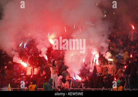 Soccer Football. 22nd Oct, 2017. Ukrainian Premier League Matchday 13 game - Dynamo Kyiv vs Shakhtar Donetsk - NSC Olimpiyskyi, Kiev, Ukraine ''“ October 22, 2017. Fans of the Dynamo Kyiv reacts during a match. Credit: Anatolii Stepanov/ZUMA Wire/Alamy Live News Stock Photo