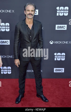 Steven Ogg attends AMC's 'The Walking Dead' Season 8 Premiere and the 100th Episode celebration at Greek Theatre on October 22, 2017 in Los Angeles, California. | Verwendung weltweit Stock Photo