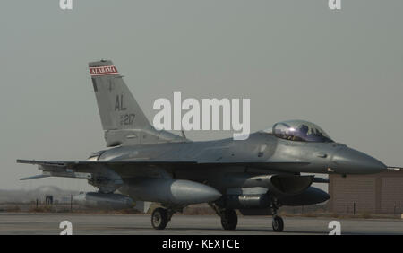 F-16 Fighting Falcon Taxiing