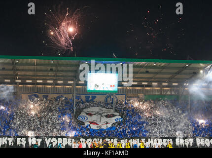 Magdeburg, Germany. 24th Oct, 2017. DFB-Pokal Soccer match, Magdeburg, October 24, 2017 Magdeburg fans celebrating their team 1.FC MAGDEBURG - BORUSSIA DORTMUND 0-5 DFB-Pokal Soccer match in Magdeburg, October 22, 2017, Season 2017/2018 Credit: Peter Schatz/Alamy Live News Stock Photo