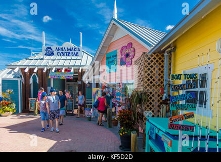 Shops on Anna Maria Island, Florida Stock Photo: 155563266 - Alamy