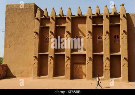 MALI, Bandiagara, Dogon Land , old palace in clay architecture Palais Agubou Tall de Bandiagara / Lehmbauten Stock Photo