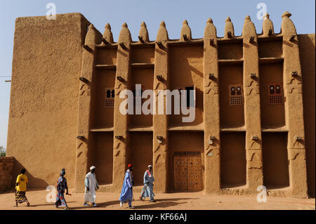 MALI, Bandiagara, Dogon Land , old palace in clay architecture Palais Agubou Tall de Bandiagara / Lehmbauten Stock Photo