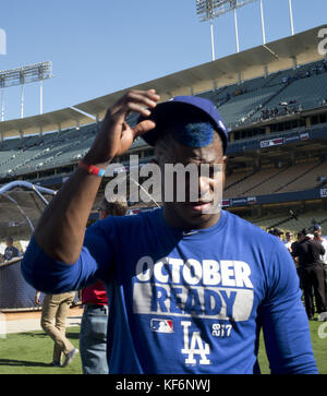 Los Angeles, California, USA. 25th Oct, 2017. Los Angeles Dodgers YASIEL PUIG with blue hair moments before game 2 of the World Series against the Houston Astros at Dodgers Stadium. Credit: Armando Arorizo/Prensa Internacional/ZUMA Wire/Alamy Live News Stock Photo