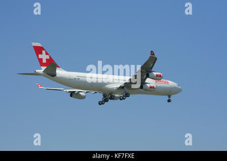 CHIANGMAI THAILAND - DECEMBER 2 2008: HB-JMI Airbus A340-300 of Swissair, Landing to Chiangmai airport from Zurich . Stock Photo