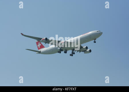 CHIANGMAI THAILAND - DECEMBER 2 2008: HB-JMI Airbus A340-300 of Swissair, Landing to Chiangmai airport from Zurich . Stock Photo