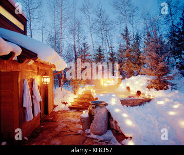 USA, Colorado, Aspen, couple relaxing in outdoor hot tub Stock Photo