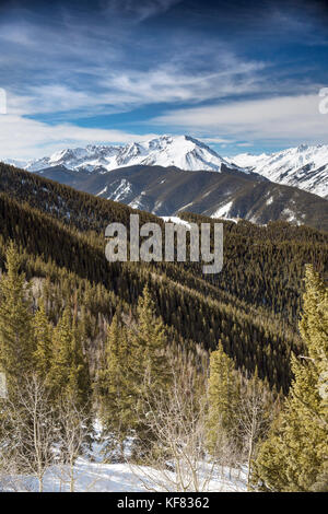 USA, Colorado, Aspen, view of the Elk Mountians from the top of the gondola at Aspen Ski Resort, Ajax Stock Photo