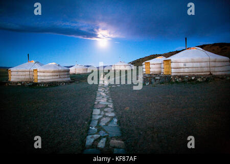 MONGOLIA, Ger camp in Gurvansaikhan National Park, Three Camel Lodge, the Gobi Desert Stock Photo