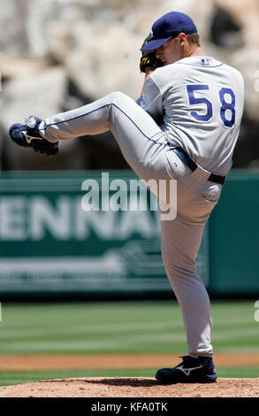 Los Angeles Dodgers' Chad Billingsley pitches against the Arizona  Diamondbacks in a spring training baseball game Sunday, April 1, 2012, in  Glendale, Ariz. (AP Photo/Mark Duncan Stock Photo - Alamy