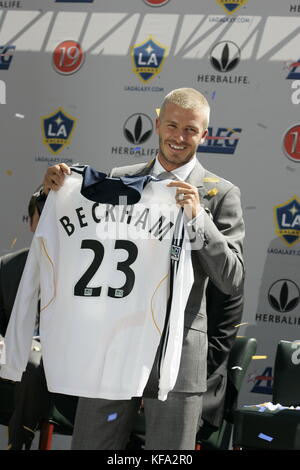 David Beckham holds up his jersey at the official presentation of David Beckham to the Los Angeles Galaxy at the Home Depot Center in Carson, CA on July13, 2007. Photo credit: Francis Specker Stock Photo