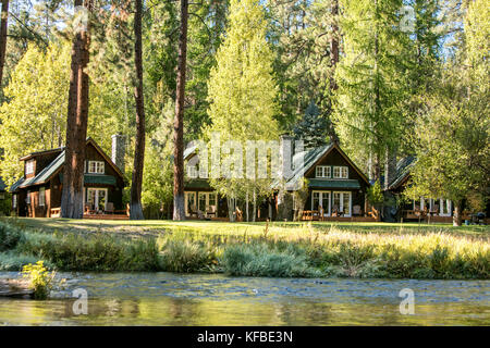 USA, Oregon, Camp Sherman, Metolius River Resort, View of River Stock Photo