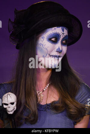 Tokyo. 27th Oct, 2017. Day of the dead celebration at the Astro Hall in Harajuku Tokyo Japan. Photo by: Ramiro Agustin Vargas Tabares Credit: Credit: ZUMA Wire/Alamy Live News Stock Photo