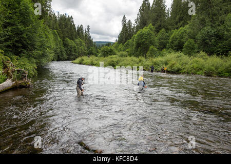 USA, Oregon, Santiam River, Brown Cannon, a group of dads and sons heading out to go fishing on the Santiam River Stock Photo