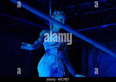 circus performers tight rope walker Stock Photo