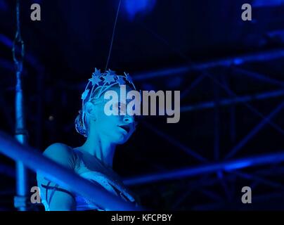 circus performers tight rope walker Stock Photo