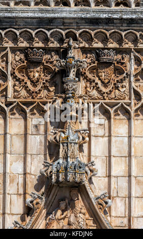 Details of the facade of the 14th century Batalha Monastery in Batalha, Portugal, a prime example of Portuguese Gothic architecture Stock Photo