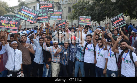 Lahore, Pakistan. 28th Oct, 2017. Pakistani students from different schools, colleges and universities gather during a protest 'Black Day' rally organised by Youth Forum for Kashmir. Kashmiris protesters are observing 'Black Day' to mark the occupation of Jammu and Kashmir by India. Kashmir is divided between India and Pakistan by a de facto border known as the line of control but it is claimed in full by both countries. Credit: Rana Sajid Hussain/Pacific Press/Alamy Live News Stock Photo