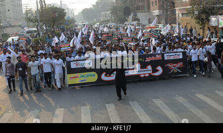 Lahore, Pakistan. 28th Oct, 2017. Pakistani students from different schools, colleges and universities gather during a protest 'Black Day' rally organised by Youth Forum for Kashmir. Kashmiris protesters are observing 'Black Day' to mark the occupation of Jammu and Kashmir by India. Kashmir is divided between India and Pakistan by a de facto border known as the line of control but it is claimed in full by both countries. Credit: Rana Sajid Hussain/Pacific Press/Alamy Live News Stock Photo