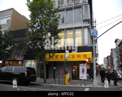 New York, USA. 26th Oct, 2017. Berlin-based artist Omer Fast's installation 'August' in China Town in New York, USA, 26 October 2017. Credit: Johannes Schmitt-Tegge/dpa/Alamy Live News Stock Photo