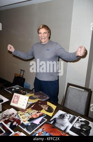 Parsippany, NJ, USA. 27th Oct, 2017. Gary Conway in attendance for Chiller Theatre Toy, Model and Film Expo, Hilton Parsippany, Parsippany, NJ October 27, 2017. Credit: Derek Storm/Everett Collection/Alamy Live News Stock Photo