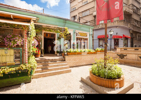 Cafes in the Skadarlija (Skandarska) bohemian quarter, Belgrade Stock Photo