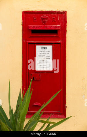 Wall mounted letterbox in Mdina, Malta. The letter E R show its British heritage. (91) Stock Photo