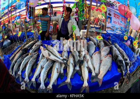 A fish stall at Poradaha Mela near Garidaha River in Gabtali upazila of Bogra district in Bangladesh. The main attractions of this 150-year-old tradit Stock Photo