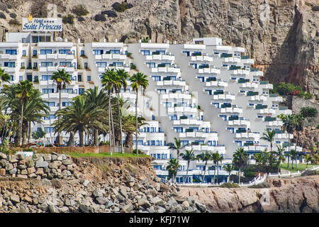 a view on majestic hotel buildings on cliffs of gran canaria island Stock Photo