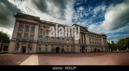 LONDON, THE UNITED KINGDOM – 2 OKTOBER, 2017: Buckingham Palace Stock Photo