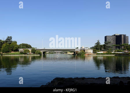 View of the large artificial lake which is in the heart of Central Park. EUR. ROME. Italy. The lake is in the district of Rome known as E.U.R., Stock Photo