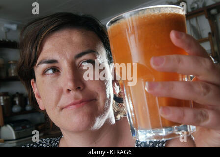 Laura Donnelly trying various juice drinks at the Middle Piccadilly Spa Retreat & Wellness Centre, Sherborne, Dorset, UK Stock Photo