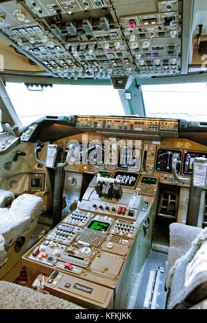 The cockpit of a British Airways Boeing 747-400 airplane. Stock Photo