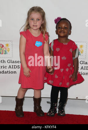 Culver City, California, USA. 29th Oct, 2017. Guests, at The Elizabeth Glaser Pediatric AIDS Foundation's 28th Annual 'A Time For Heroes' Family Festival At Smashbox Studios in Culver City, California on October 29, 2017. Credit: MediaPunch Inc/Alamy Live News Stock Photo