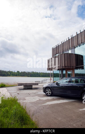 A Volvo V60 D4 outside the hotel and restaurant Hvita Hjorten, which sits on the shores of Lake Vänern in West Sweden Stock Photo