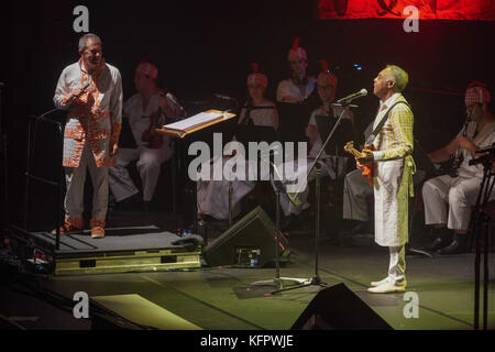 London, UK. 31st Oct, 2017. GIlberto Gil and Aldo Brizzi (left) during a performance at The Barbican in London. Photo date: Tuesday, October 31, 2017. Credit: Roger Garfield/Alamy Live News Stock Photo