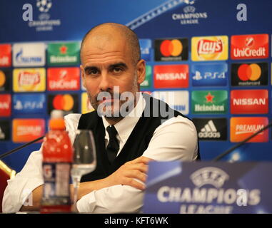 Naples, Italy. 31st Oct, 2017. This evening at the Vesuvius hotel in Naples there was the press conference of Manchester City coach, Josep Guardiola and player David Silva who responded to journalists' doubts over the league's Champions League tomorrow against Napoli. in foto Guardiola Credit: Fabio Sasso/Pacific Press/Alamy Live News Stock Photo