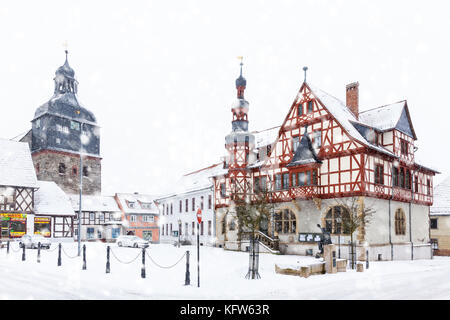 historisches Rathaus Harzgerode im Winter Stock Photo