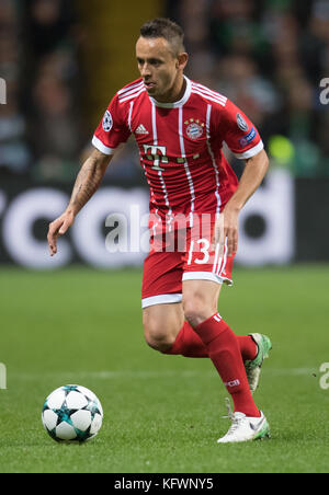 Glasgow, UK. 31st Oct, 2017. Bayern's Rafinha during the Champions League football match between Glasgow's Celtic FC and FC Bayern Munich at Celtic Park in Glasgow, UK, 31 October 2017. Credit: Sven Hoppe/dpa/Alamy Live News Stock Photo