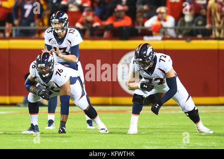 Denver Broncos offensive tackle Garett Bolles (72) against the Indianapolis  Colts of an NFL football game Thursday, Oct 6, 2022, in Denver. (AP  Photo/Bart Young Stock Photo - Alamy