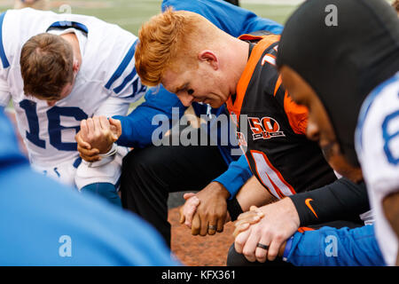 October 29th, 2017: Cincinnati Bengals quarterback Andy Dalton (14) warms  up before the NFL football game between the Indianapolis Colts and the Cincinnati  Bengals at Paul Brown Stadium, Cincinnati, OH. Adam Lacy/CSM